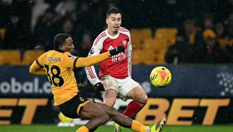 merson-chi-trich-arsenal-mem-yeu-sau-cu-say-chan-tai-hai-truoc-wolves